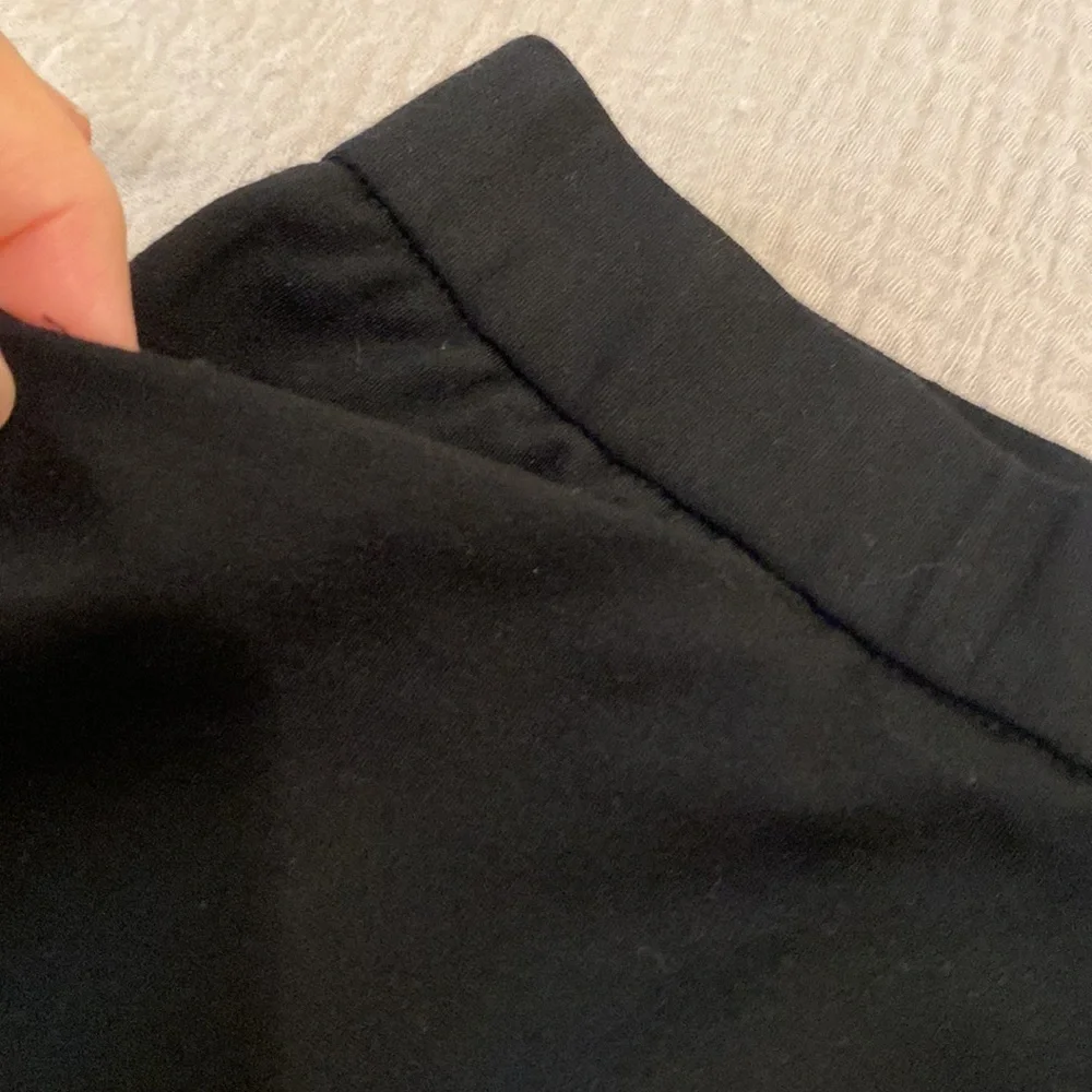 J.Jill black ponte slim leg pants . Size Xs